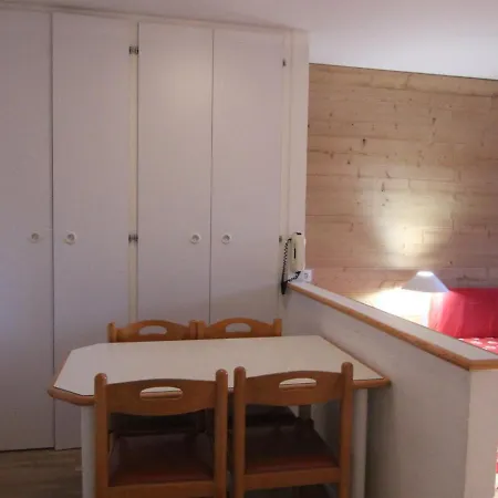 Cosy 4 Pers Avec Balcon Expose Sud, Proche Commerces Et Pistes, Quartier Des Jeux - Fr-1-405-86 Apartment Alpe d'Huez