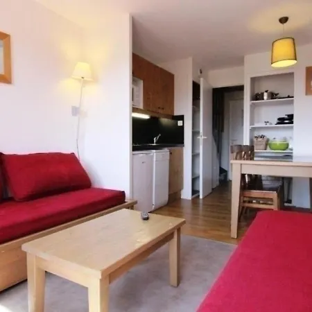 Cosy 4 Pers Avec Balcon Expose Sud, Proche Commerces Et Pistes, Quartier Des Jeux - Fr-1-405-86 Apartment